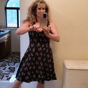 Black cherry 🍒 retro flare dress size medium